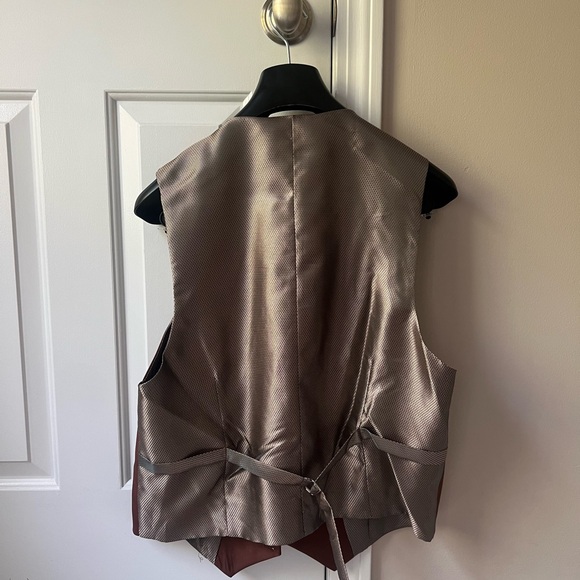 Vinci 3 Piece Suit - Picture 5 of 8